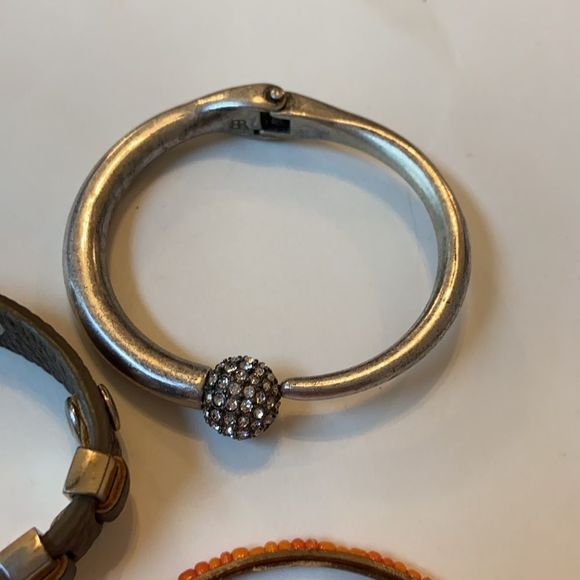 Set of 7 Bracelets - Picture 5 of 9